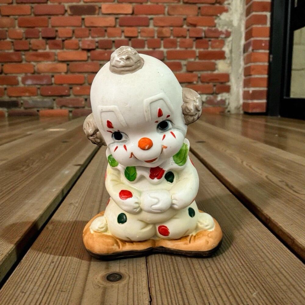 Vintage 1950s Sweet Face Clown 6" Porcelain Figurine~~Interpur
